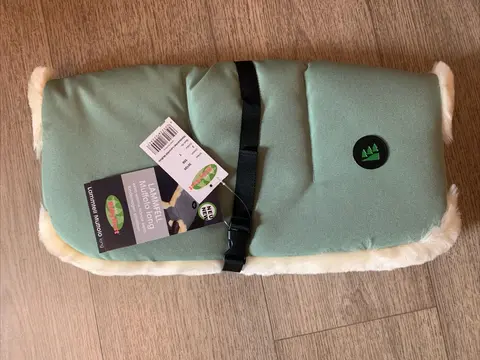 Odenwälder Lammfell Muffolo Steel Green
