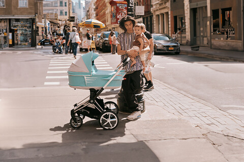 babyGO Kinderwagen 3in1 green/black – Kombikinderwagen mit Babyschale